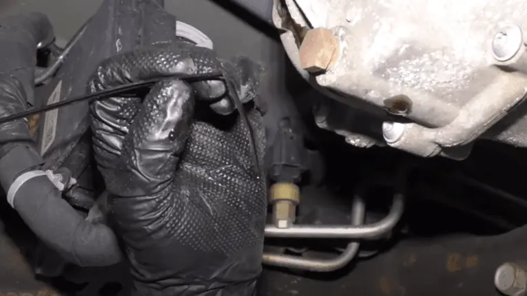 how to check transfer case fluid level